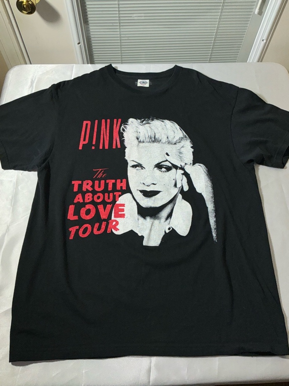 Pink 2013 The Truth About Love Tour T Shirt Size XL